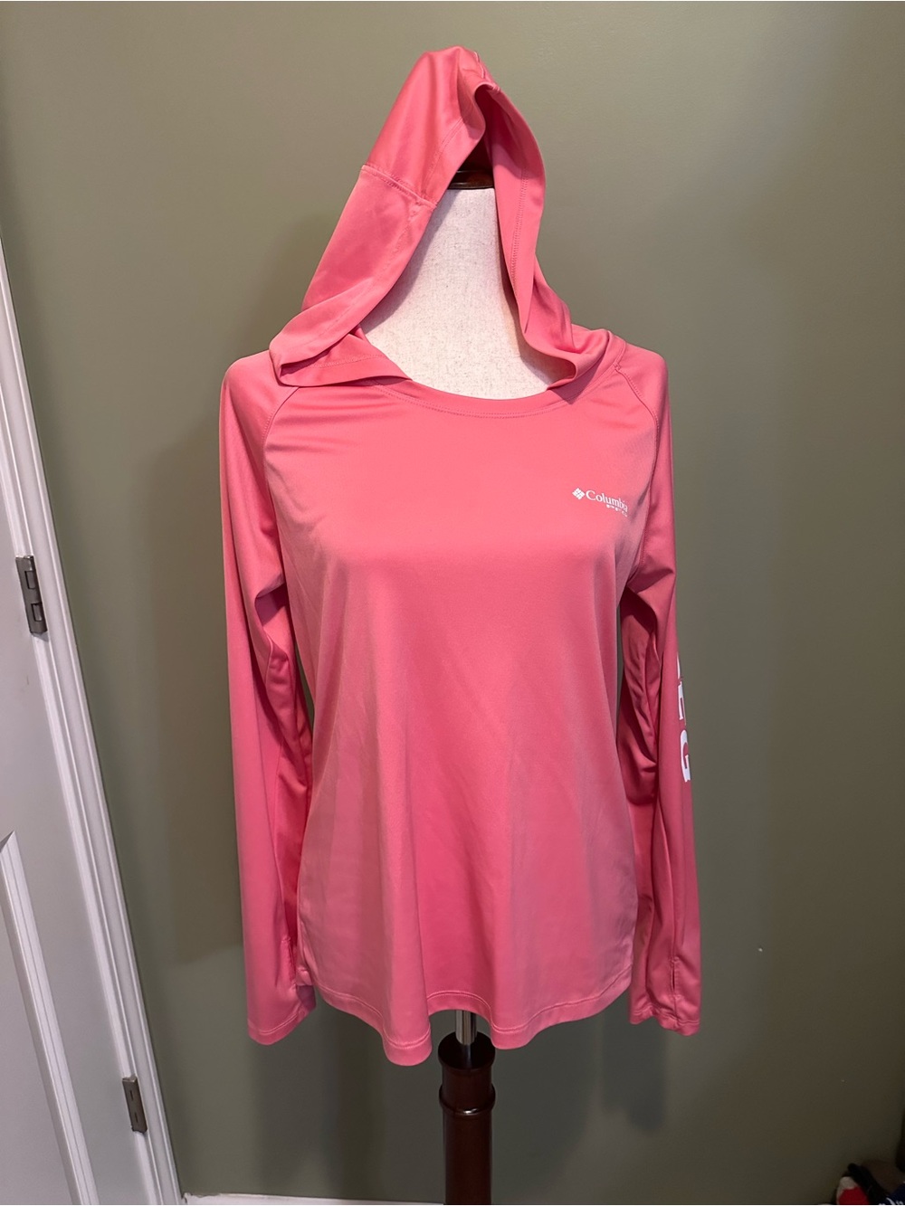 Columbia Pink Hooded Long-Sleeve Sun Shirt